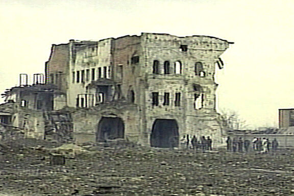 Von russischen Bomben zerstörtes Gebäude in Grozny, Tschetschenien