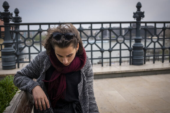 Adel Onodi, ungarische Schauspieler_in, Sänger_in und Trans-Aktivist_in, Budapest, 5. April 2019 © Amnesty International Adel Onodi, ungarische Schauspieler_in, Sänger_in und Trans-Aktivist_in
