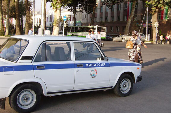 Polizeiwagen in Tadschikistan Polizeiwagen in Tadschikistan