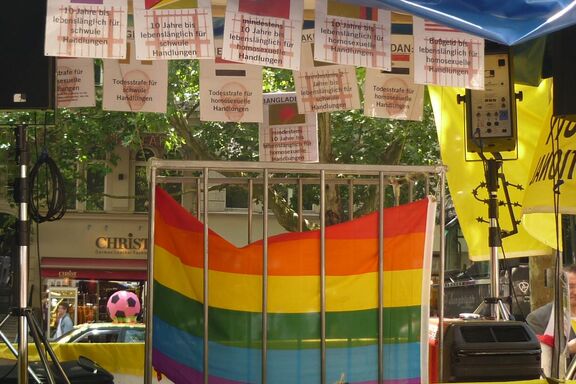 Wagen der MERSI-Gruppe beim CSD in Berlin Wagen der MERSI-Gruppe beim CSD in Berlin
