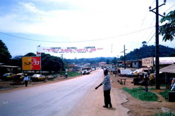 Kampagne von Amnesty International zur Allgemeinen Erklärung der Menschenrechte in Kamerun 1998 AI Kamerun 1998