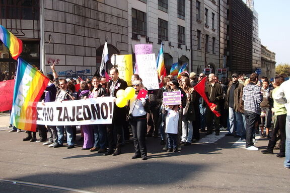 Teilnehmer_innen des Belgrade Pride 2010