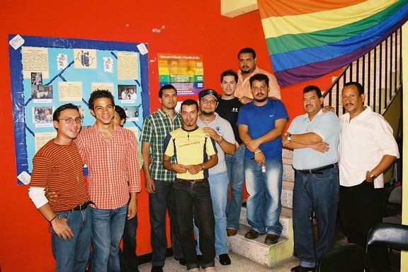 Vertreter der LGBT-Organisationen Colectivo Violeta and Asociación Kukulcan