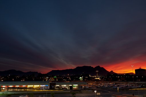 Sonnenuntergang in Kapstadt, Südafrika © Jimmy Baikovicius, https://creativecommons.org/licenses/by-sa/2.0/